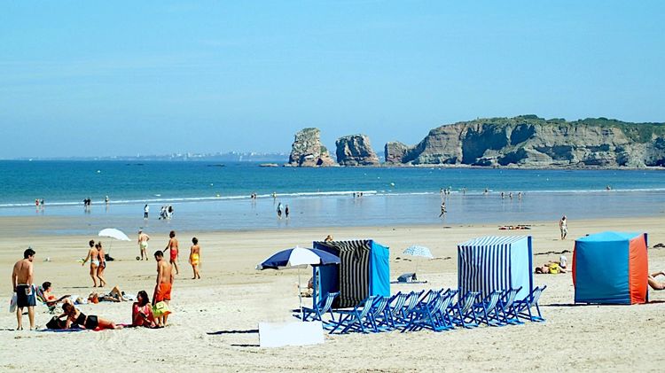 INÉDIT – Poker de folie sur la plage d’Hendaye